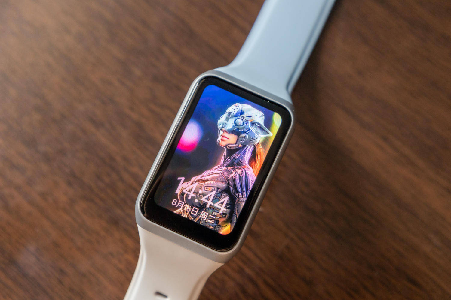 几乎没有多余的功能,全是年轻人想要的-oppo智能手环band 2体验_表盘