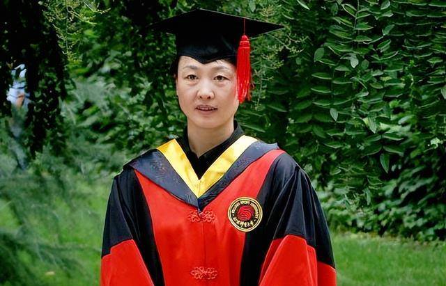 薇:曾经是歌手安东的嫂子,老公是她坚强的后盾_李凌薇_李凌伟_教练