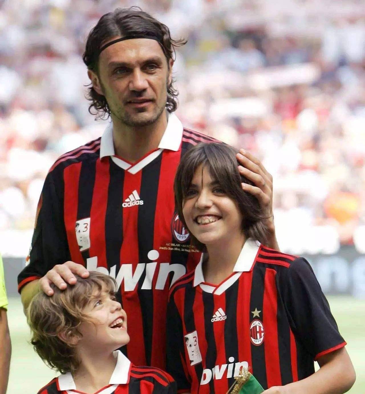 6组足坛"父子兵",父子传承,辉煌延续,个个值得称赞_米兰城_马尔蒂尼