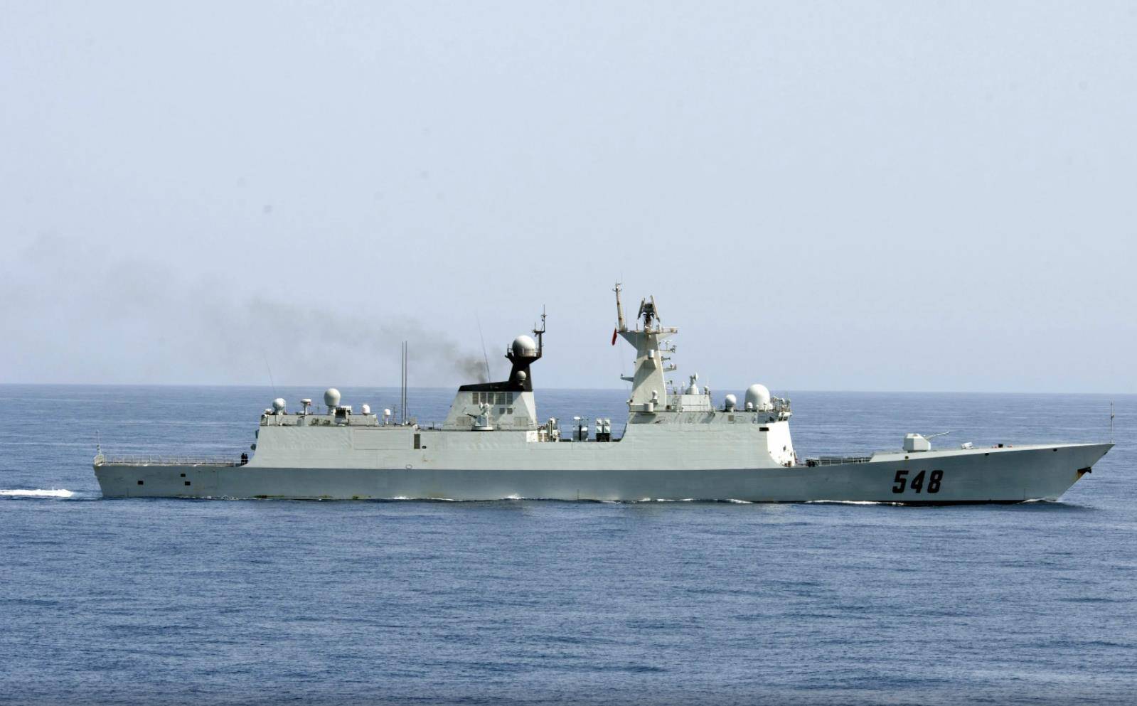 054ap护卫舰出口巴铁,性能更加出众,造价高于071两栖登陆舰!