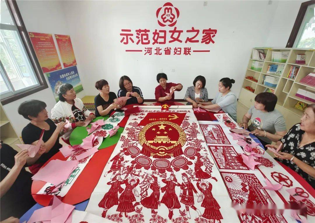 "强国复兴有我——全国巾帼风采主题摄影作品展"开展!