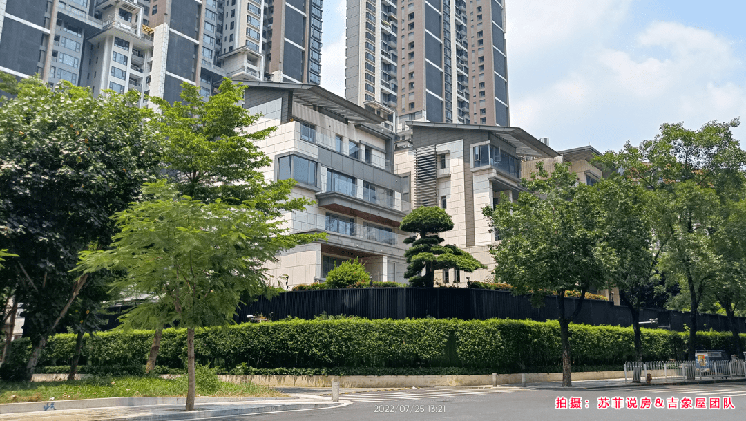 楼盘详评092 - 珠江新城东区 - 颐德公馆_小区_公园西门_广州