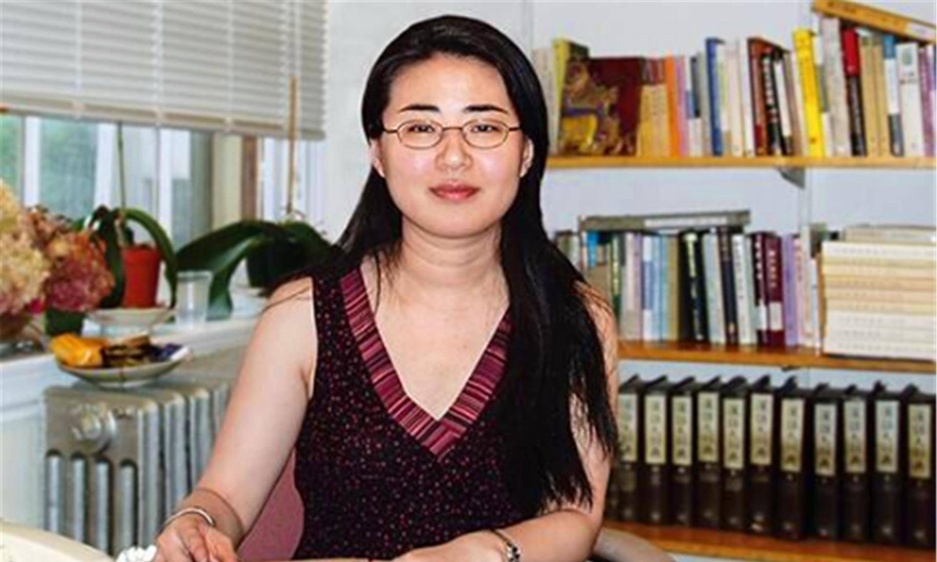 她13岁上北大,27岁成哈佛博士,为爱情改国籍,嫁53岁美国教授_田晓菲