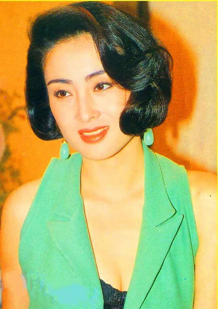 90年代香港女明星穿搭图片