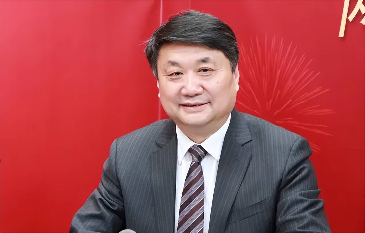 江苏校长唐江澎谈教育,"分数高不是好学生",网友:说得好_孩子_闪光点