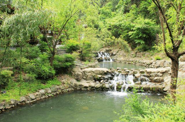 浙江有一生态风景区，明清建筑独具一格，会议、度假、娱乐为一体
