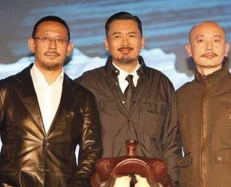 姜文有个演员没谈妥,就给姜武打电话:老二,哥缺个人,你来一趟_母亲