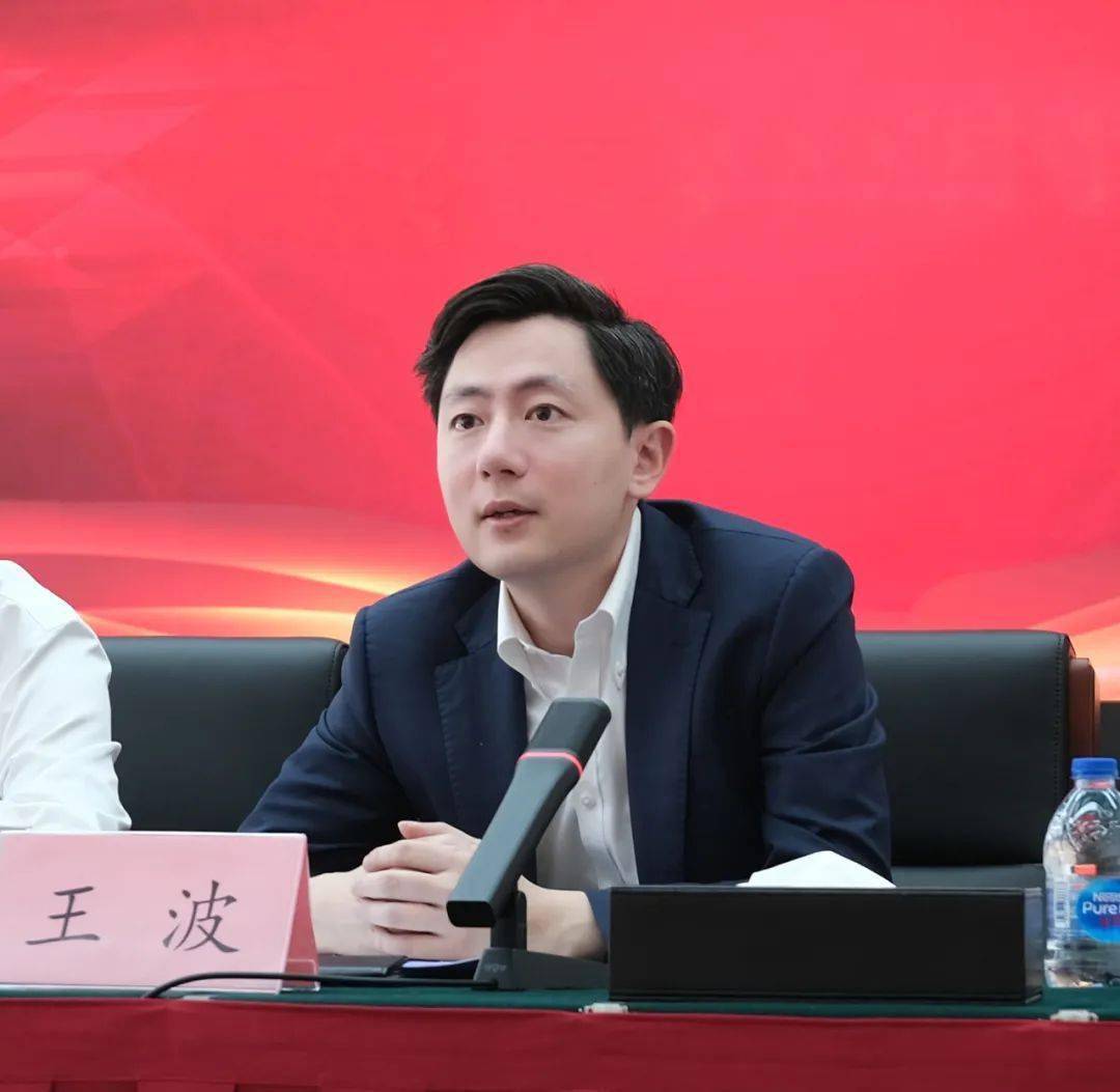 蒋迎春对北京保利拍卖上半年的成绩表示肯定,要求北京保利拍卖做好春