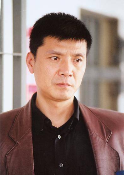 刘之冰:有些年轻演员没作品却常走地毯,不觉得脸和地毯一样红吗