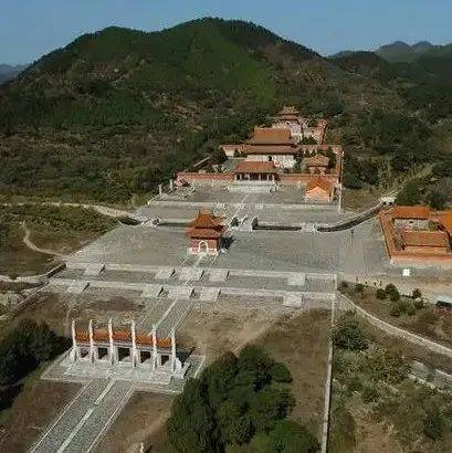 刘文彩的墓被称“独虎挂印”,入土十年被掘墓,守墓人以死护坟_墓穴_我国_盗墓