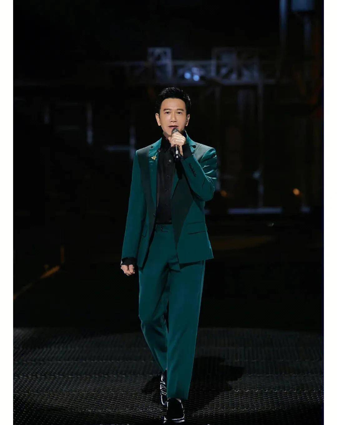 《披荆斩棘的哥哥第二季》真的惊喜满满_苏有朋_tvb_尾巴