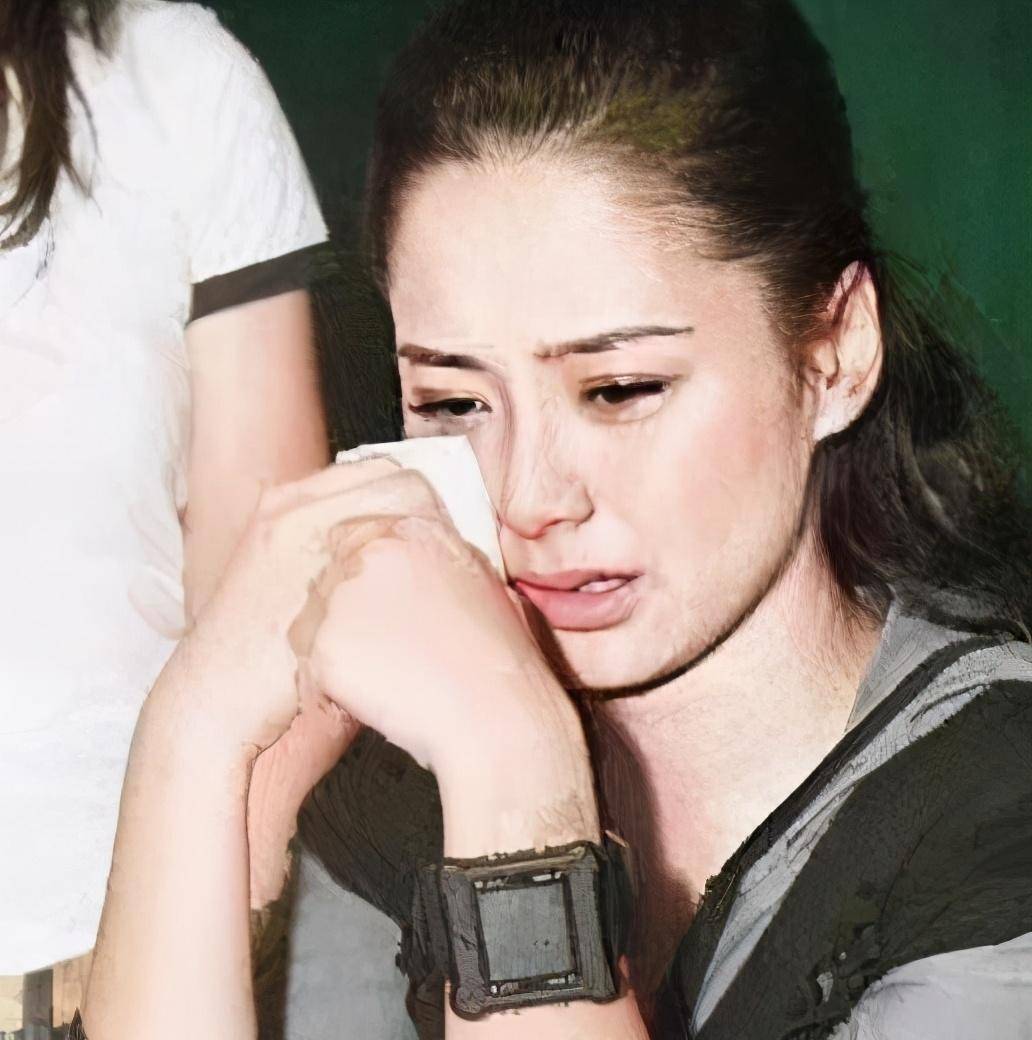 08年摄影师1400张照片被泄露,摄影师为挽回她不惜割腕自残_杨永_阿娇