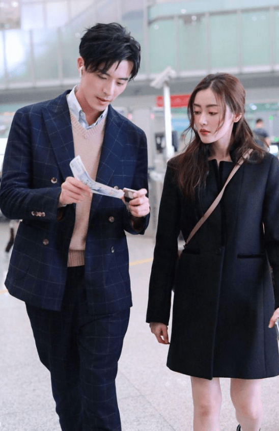 古力娜扎新恋情曝光,与徐开骋共度良宵,男方月底刚与张天爱分手_小区