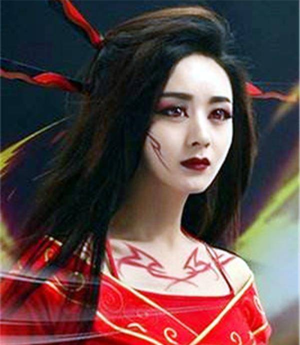 同样是黑化入魔,人家都是红色眼睛,唯独任嘉伦走"野路子"_戏份_陈伟霆