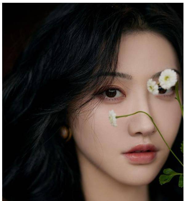 景甜复古泡泡袖好迷人,弯弯柳叶眉气质出众,不愧是司藤小姐_现代戏