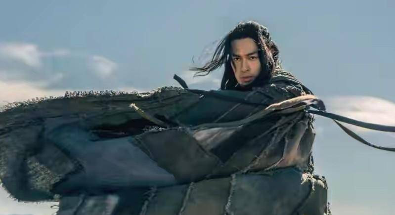 新版《天龙八部》首播,乔峰柔弱太出戏,朱珠版马夫人成最大亮点_康敏