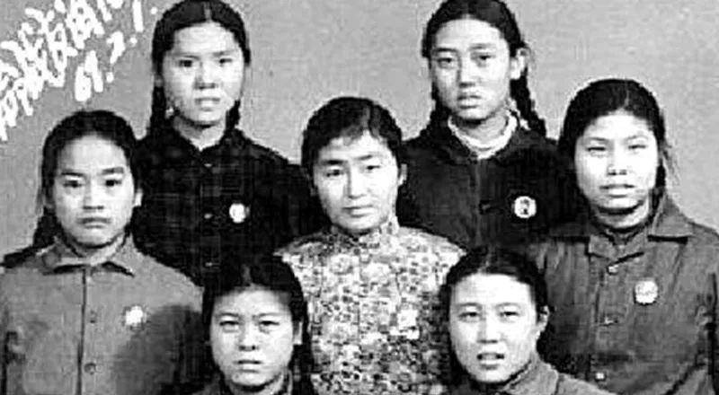 纺织女工成为上海市委书记,1977年被隔离审查,被判有期徒刑17年_王秀珍_王洪文_工作