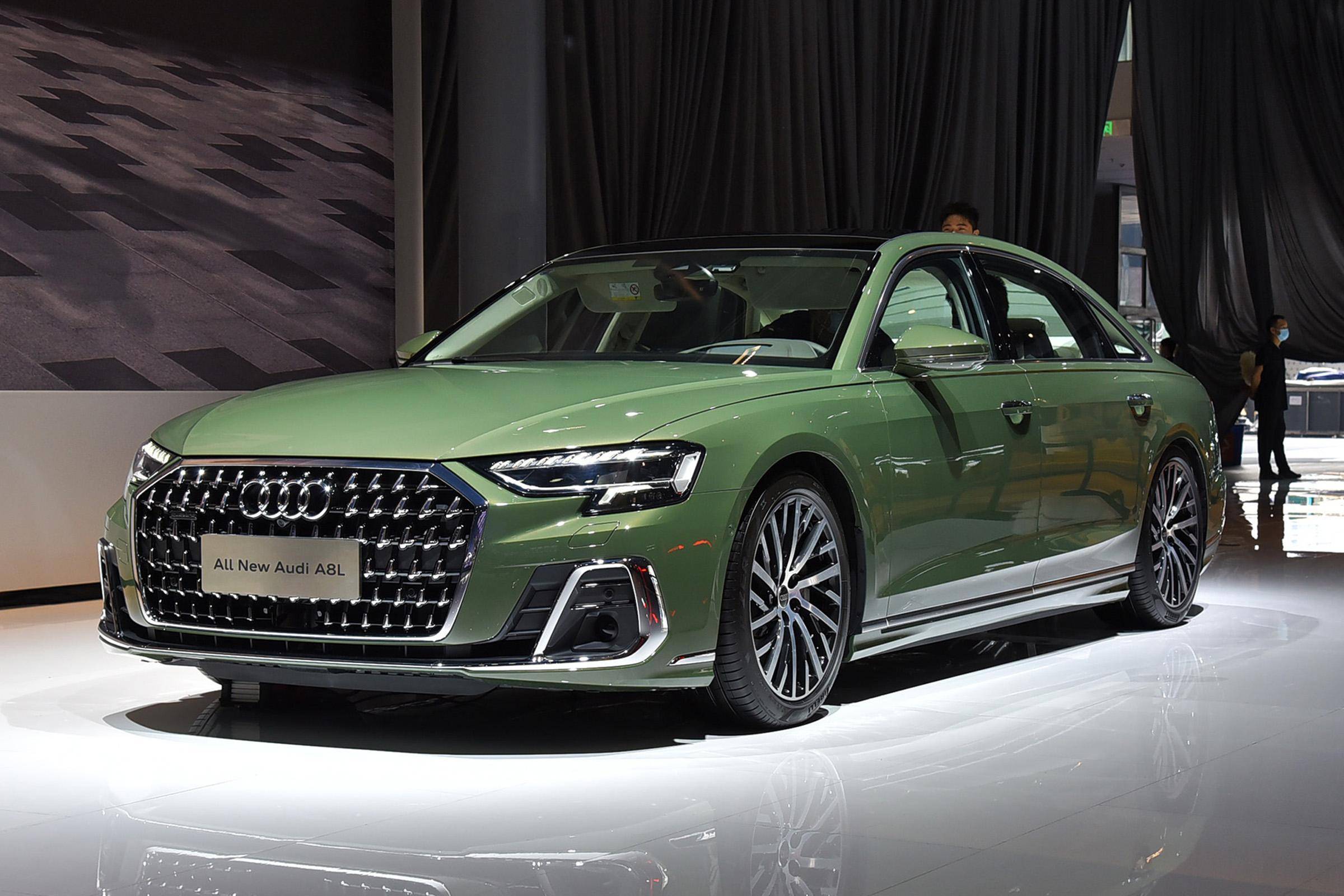 此前奥迪已经在国内市场推出了a8l霍希创始人版车型,专为中国市场打造