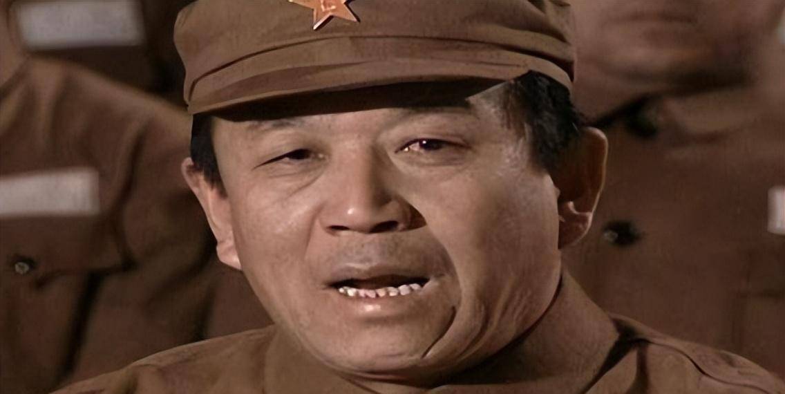 《亮剑》中丁伟的毕业论文,干货满满,为何还是受到领导批评?