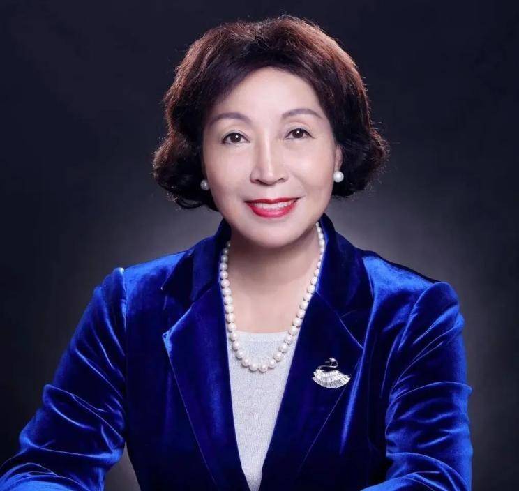 勇追"真善美—深圳市侨媛协会会长孔爱玲女士专访_交流_活动_组织