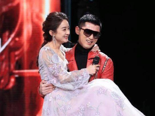 男星在公主抱赵丽颖时,为何都表现得很痛苦?霍建华说出了原因