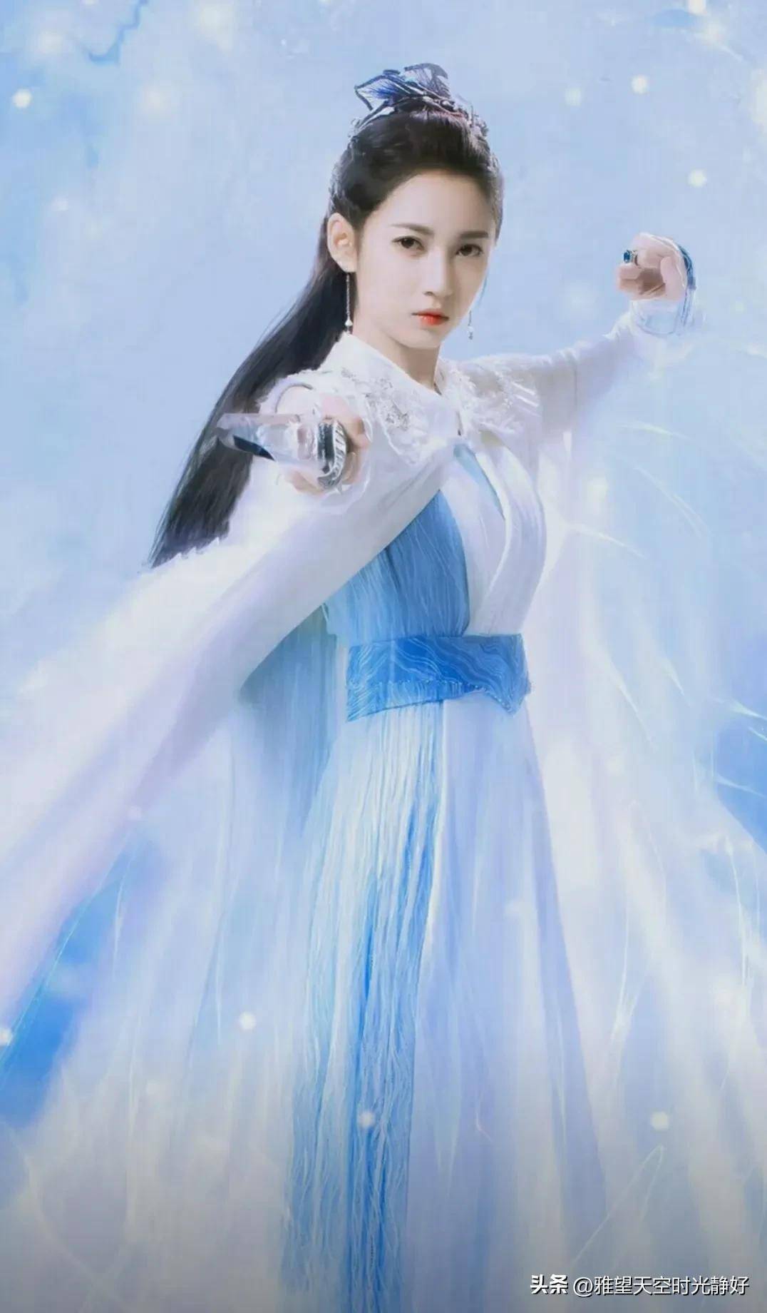 如屑》各路仙侠剧上神们齐聚,俊男美女甚是养眼_仙子_帝君_魔界公主