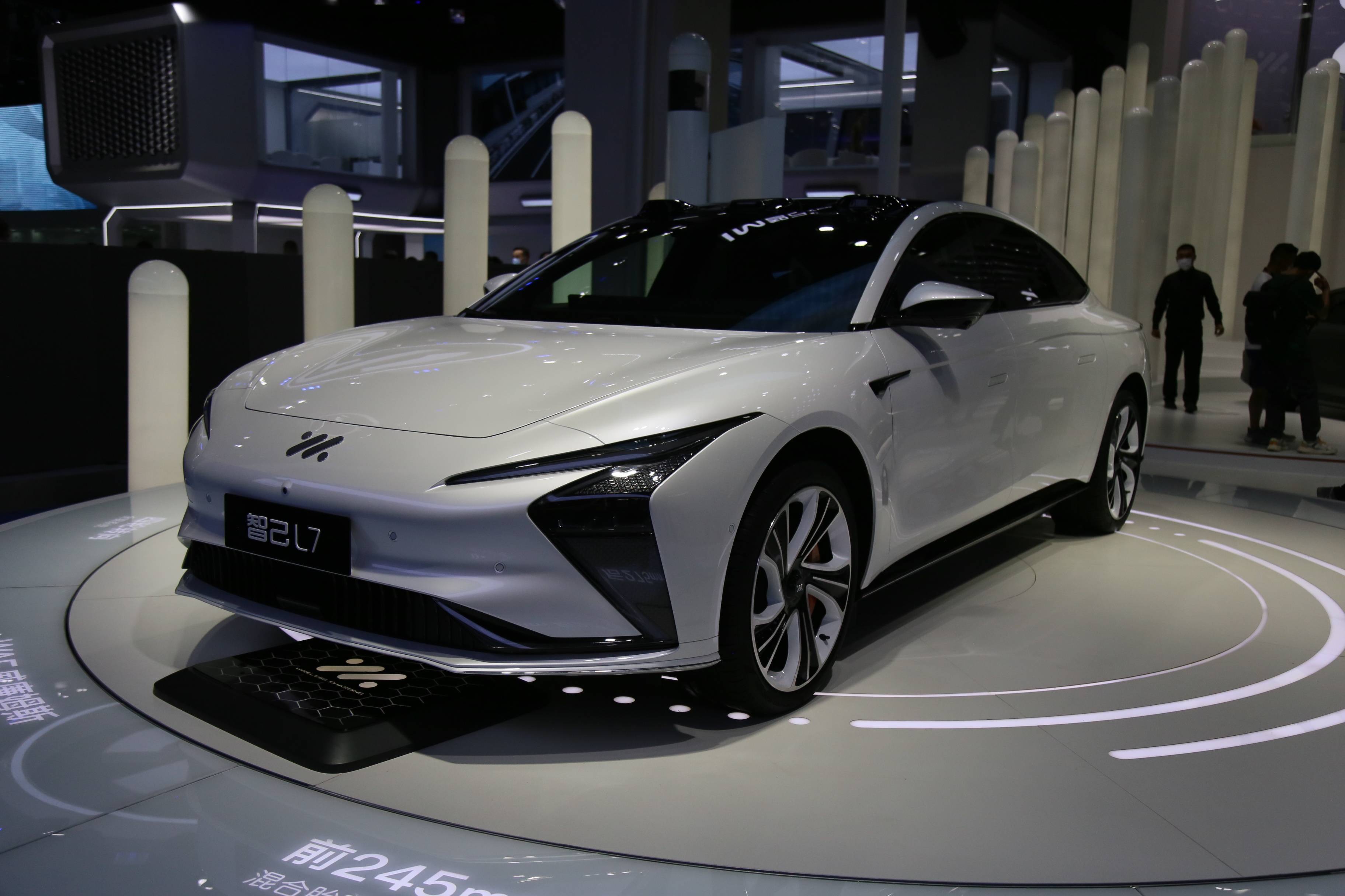 宝藏车型——智己l7 惊艳登陆2022成都车展_搜狐汽车_搜狐网