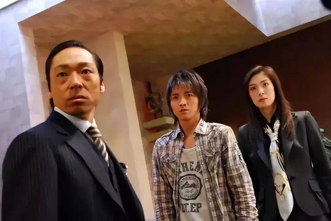 为什么香川照之能如此大方地出现道歉了