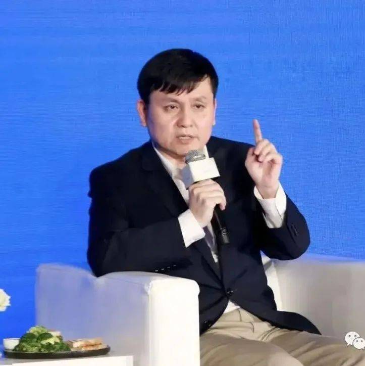 张文宏:免疫系统从来没有为人类活到100岁做好准备_癌症_癌细胞_人体