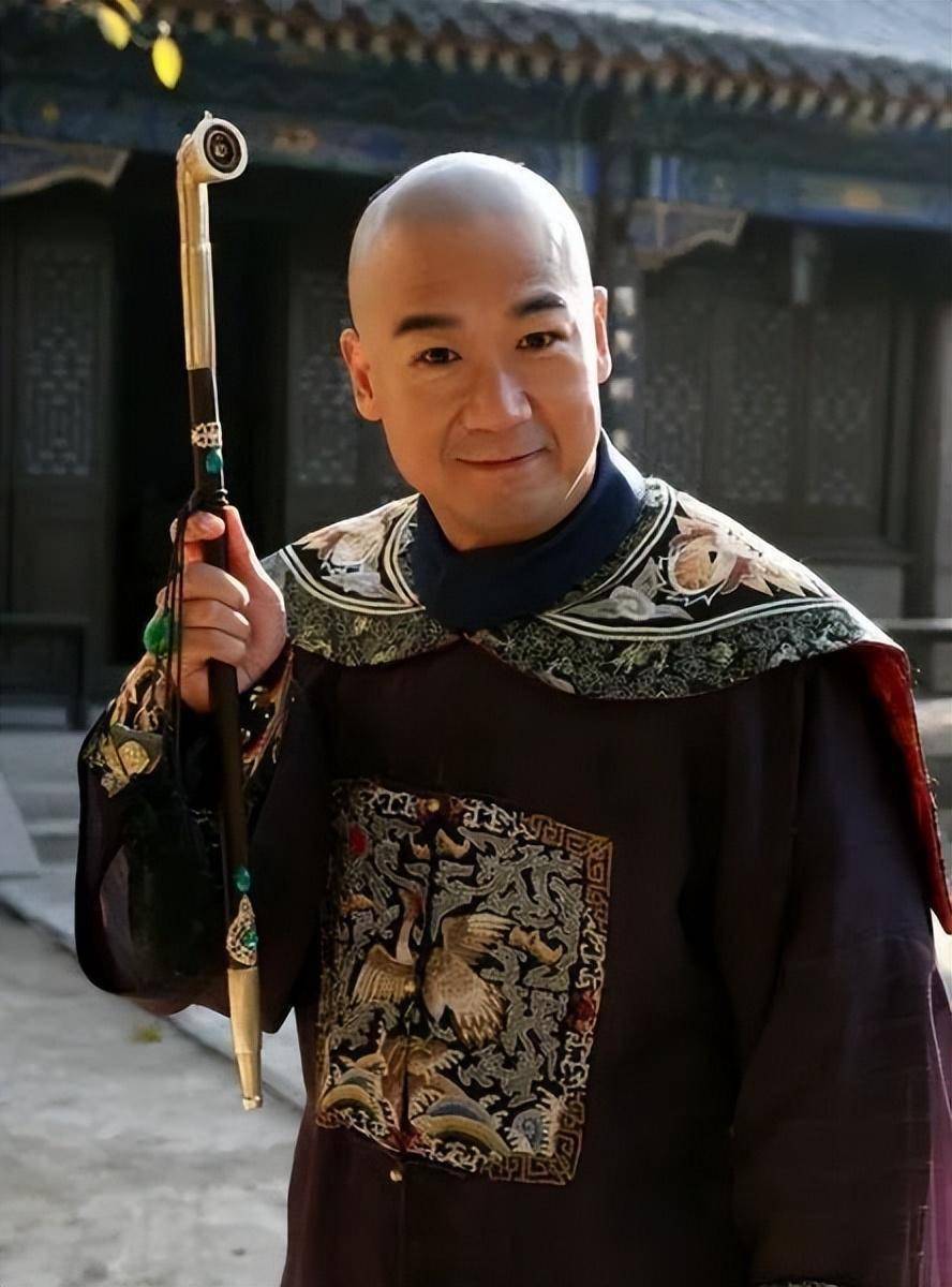 纪晓岚最妙的诗,乾隆拍案叫绝,大臣却羞愧不已,不敢再读第二遍!_凤凰