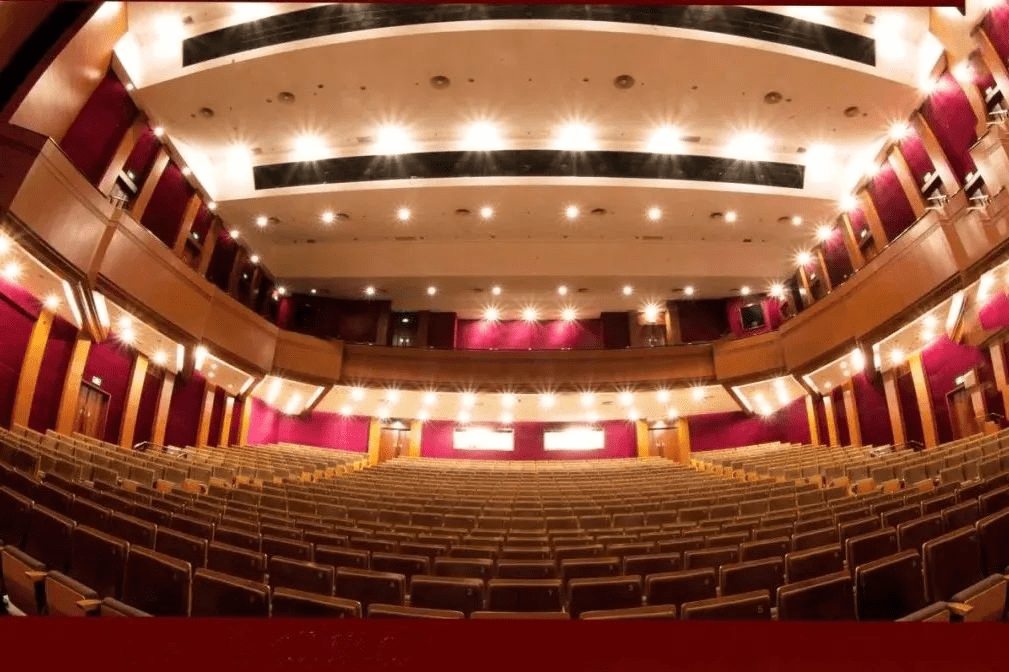 在北京民族剧院,迎来属于她们的荣耀时刻!