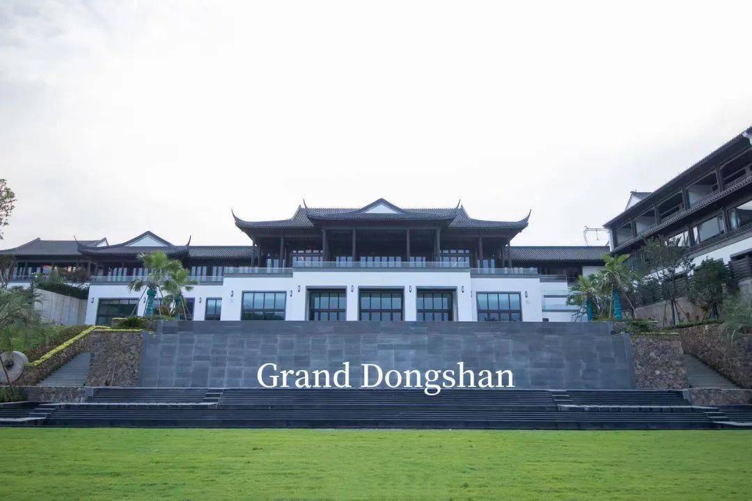 文化发祥地;更是谢家后人大文学家谢灵运笔下《山居赋》中的清雅之地