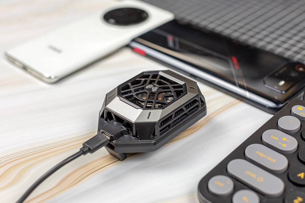 北通千机寒散热器,三档智能控温,让你的手机迅速“退烧”