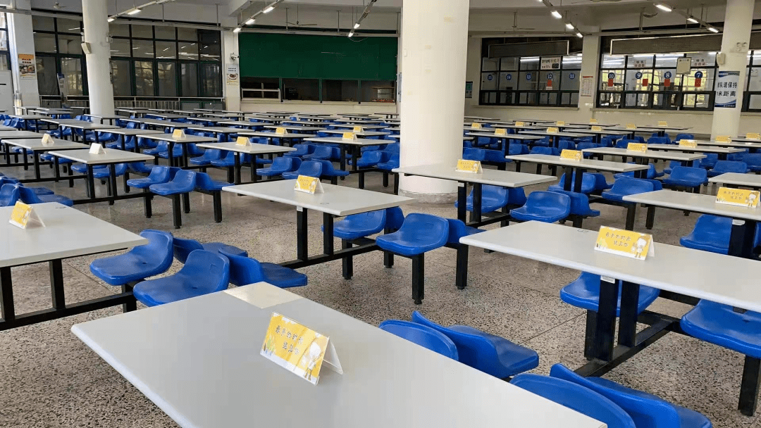 立德树人】奉贤中学欢迎小萌新——生活篇_宿舍_食堂_寝室