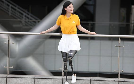 安装假肢的好处与弊端_穿戴_行走_配件