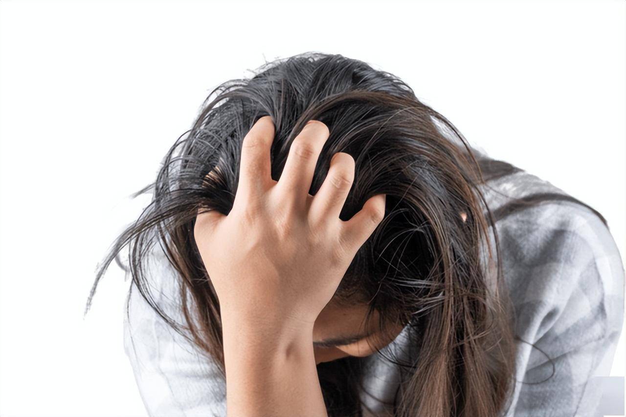 洗头时加几粒"阿司匹林",坚持2个月,头发会发生什么变化?