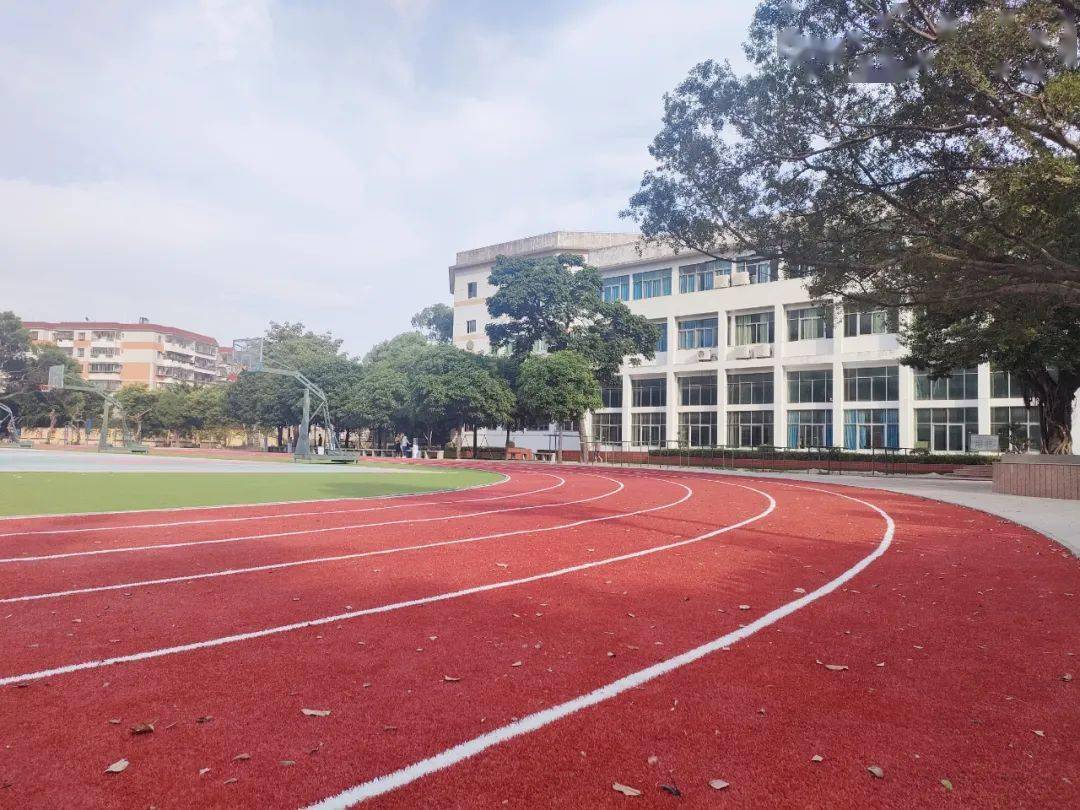 惠安三中运动场跑道改造竣工并投入使用_惠安县_招聘_建设