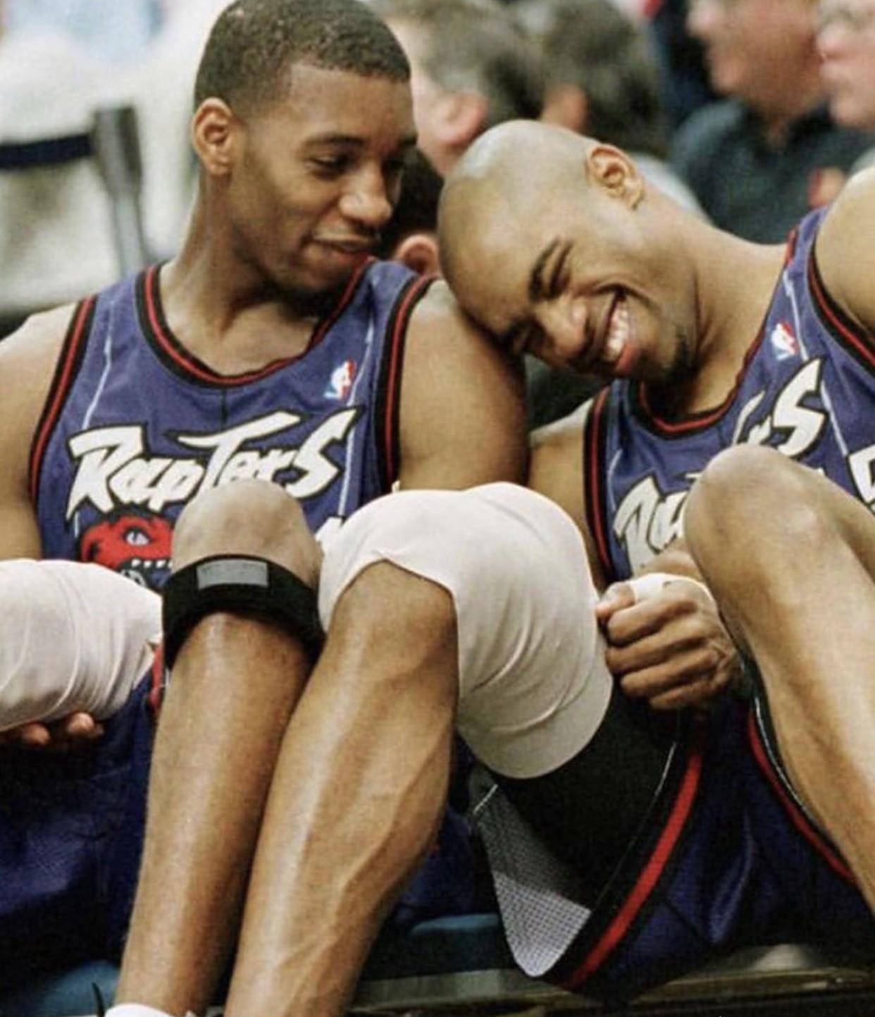 nba球场迷惑行为:库里可自视其腚,汤普森投来羡慕的眼光_乔丹_罚球