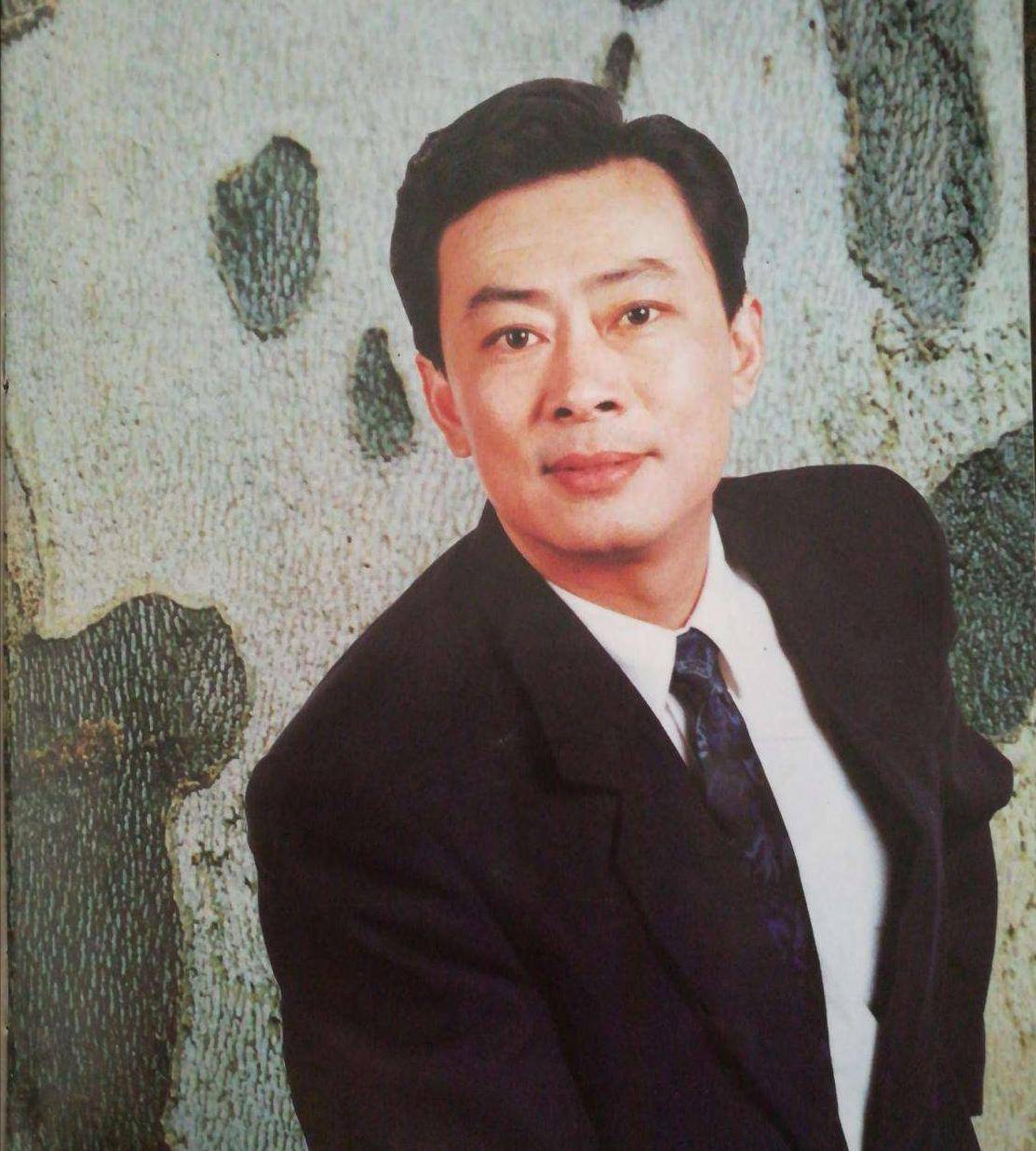 王诗槐和王筠结婚26年,生下女儿仍爱癫痫儿子,退休后"圆梦"_张晓明