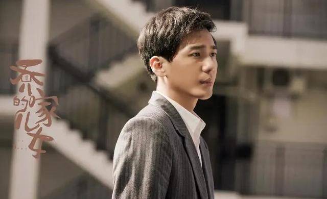 "一脸正气"的8位男星,个个浓眉大眼演不了坏人,全部都是90后_白宇_剧