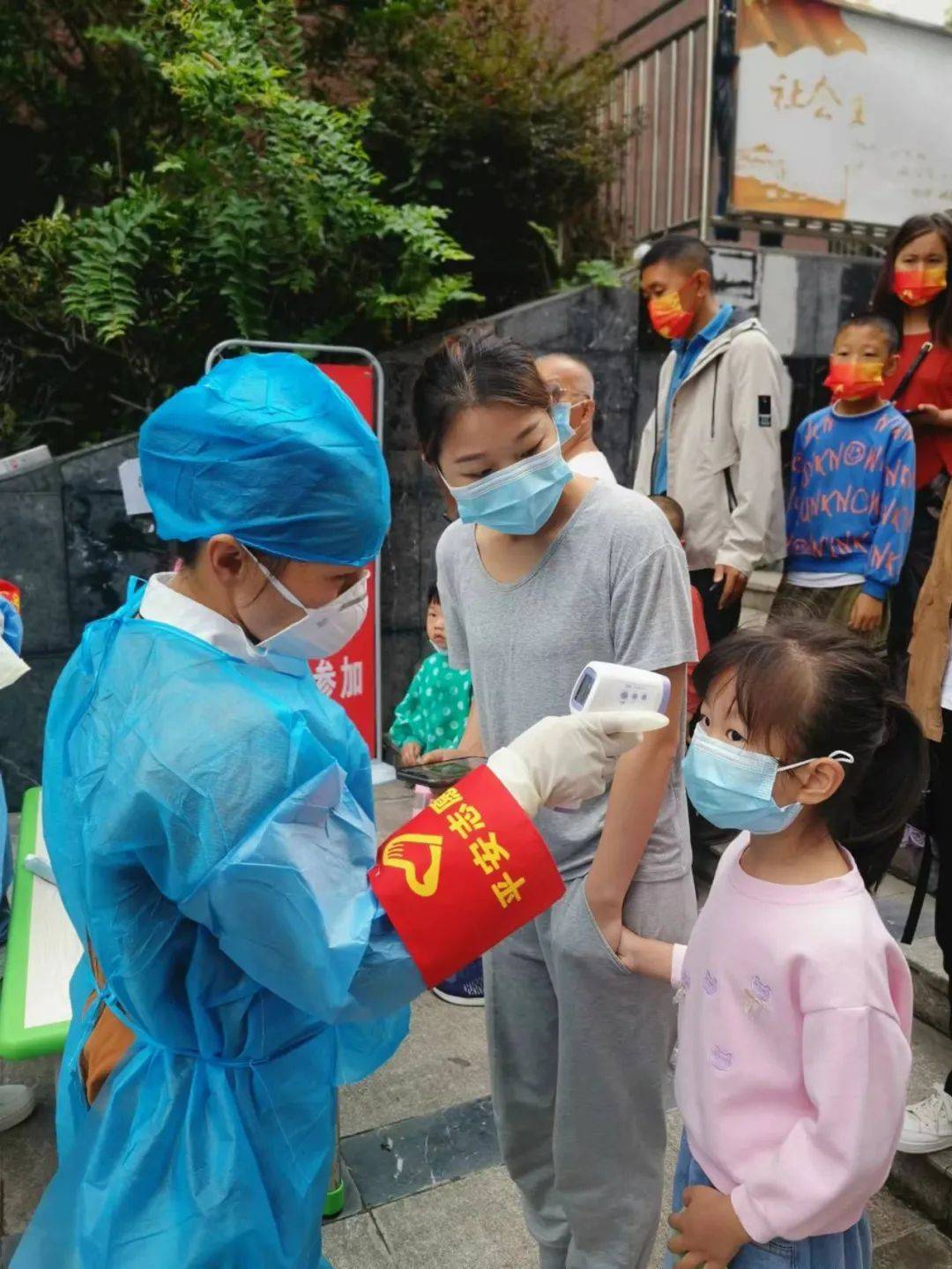 文案:王艳妮 图片拍摄:王庆 李齐 彭克贵来源:清镇市融媒体中