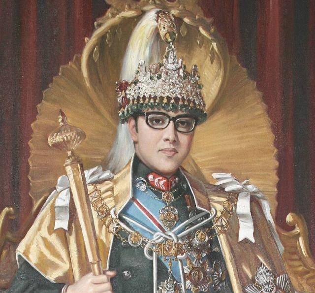 泰国王室认一位汕头人为祖先,留下夺我王位,十世而亡的谶语