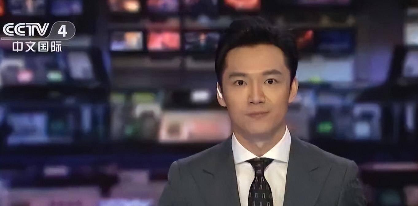 张涛:创纪录,他是央视唯一一位同时主持春晚和秋晚的新生代男主持人