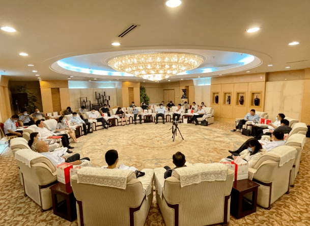 临颍县人民政府副县长何向涛在农博会上透漏"秘笈"!_辣椒_种植_产业