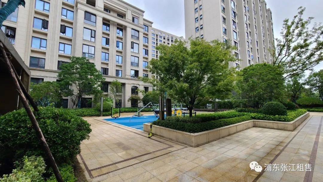 中建朗阅府采用low-e玻璃有效阻挡外部环境的噪音干扰,营造安静惬意的