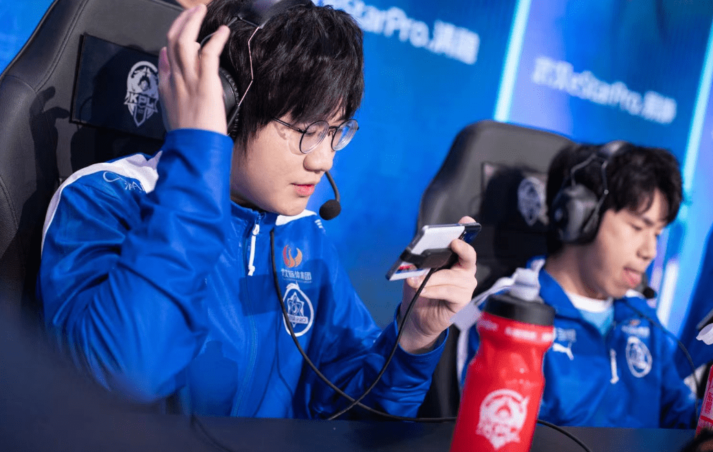 estar确实捡了便宜_梓墨_阵容_花海