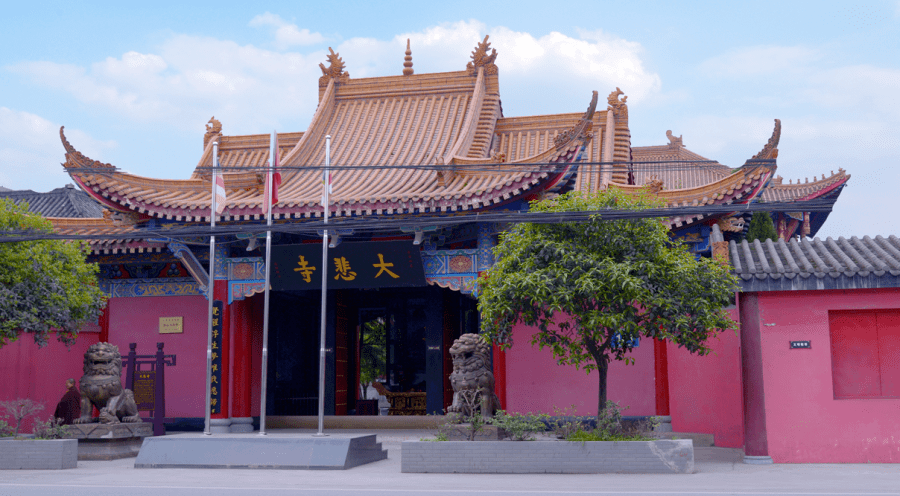 大悲寺,原名大帝庙,位于乐山市市中区牟子镇武皇村,始建于光绪年间,为