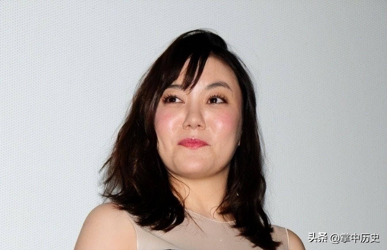 曝光 17年后 清纯女星被周杰伦 摄影师抢追 电影 头文字 身材