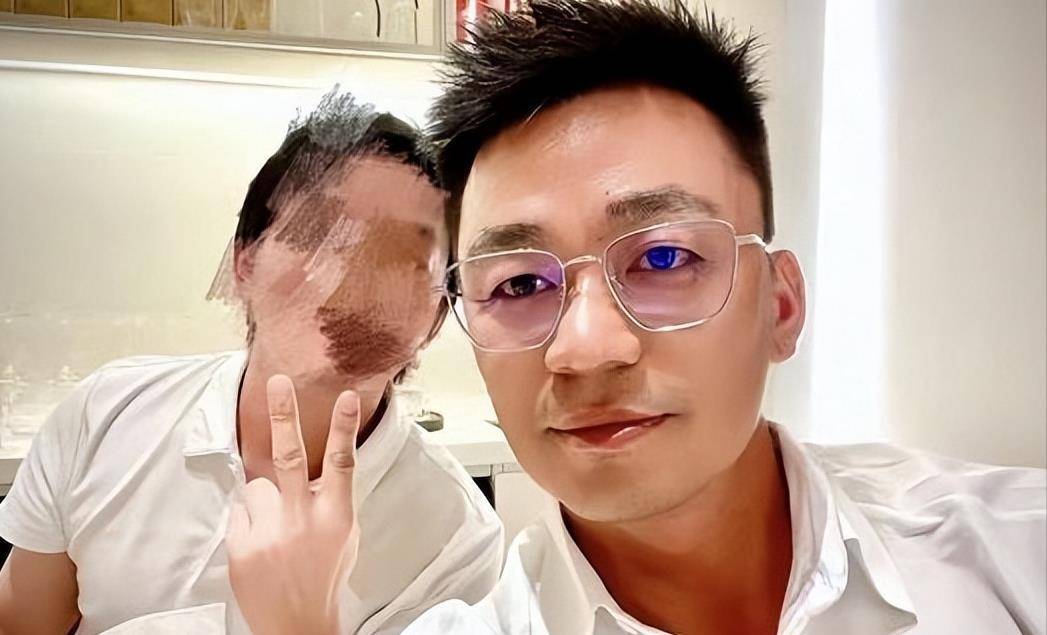 爆宋喆出狱回村种田喂猪,马蓉疑花1500万移民,王宝强有新女友_生活