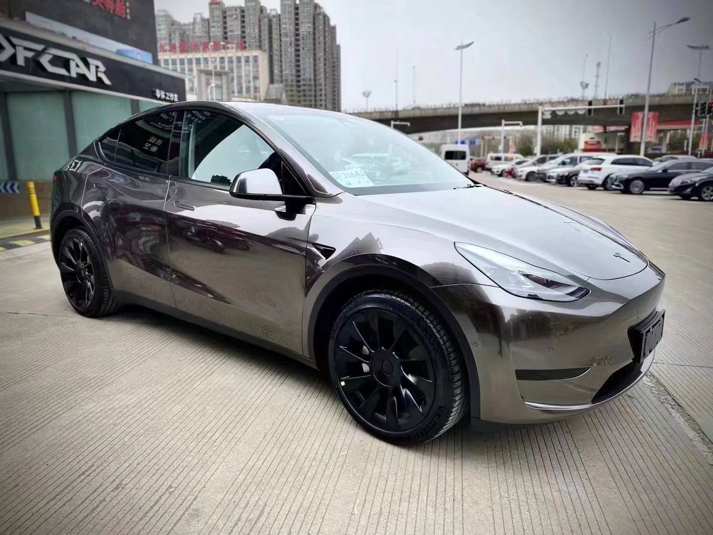 特斯拉舒耐特改色膜液态金属玛瑙灰,高级的灰色